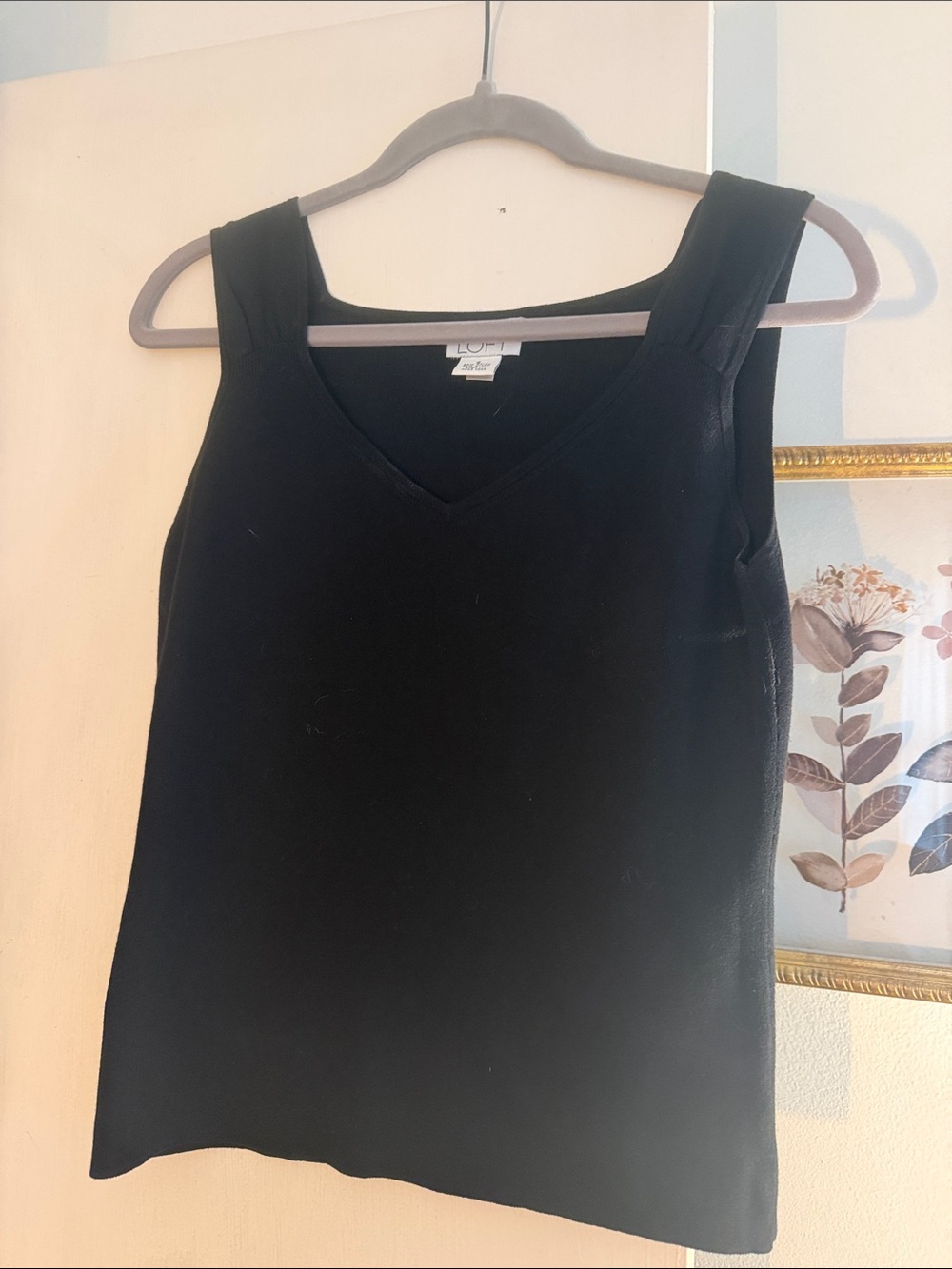 LOFT Black V-Neck Sleeveless Tank Top